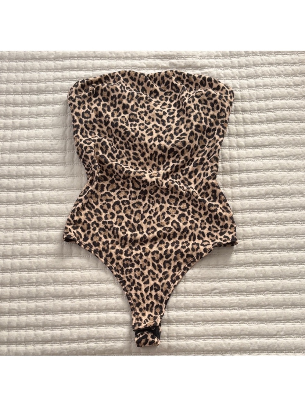 gaze Leopard-Print Strapless Bodysuit in Tan and Black